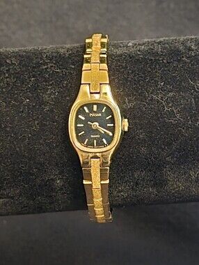 Pulsar Gold-Tone Women's Bracelet Watch with Black Dial. V811-5300